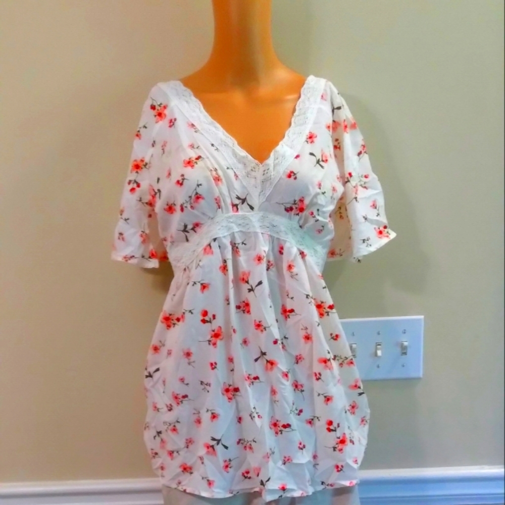 Flowy Floral top